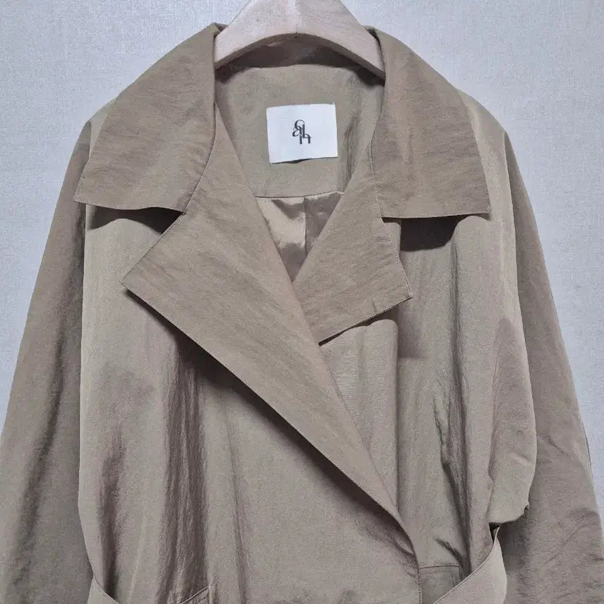 [BUNJANG] Calin Trench Coat (Khaki) / calin 트렌치코트 (카키)