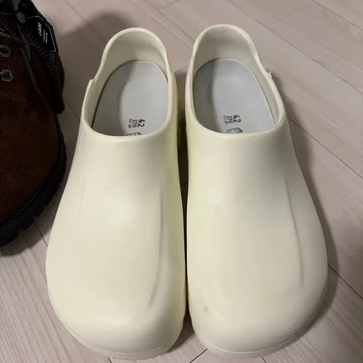[BUNJANG] Birkenstock A630 Clogs White (Size 42) / [42] 버켄스탁 A630 클로그 화이트