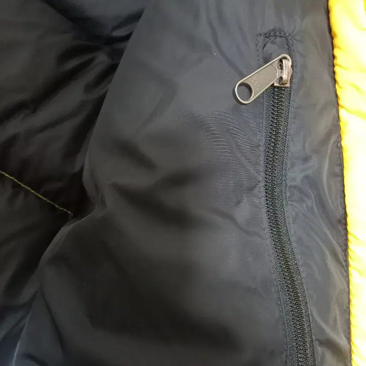 [BUNJANG] The North Face 700 Yellow Nuptse Puffer Jacket 90 / 노스페이스 700 옐로우 눕시 패딩 90v