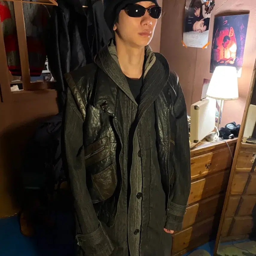 [BUNJANG] Korean Vintage Dystopia Leather Vest / 00S KOREAN VINTAGE LEATHER DYSTOPIA VEST