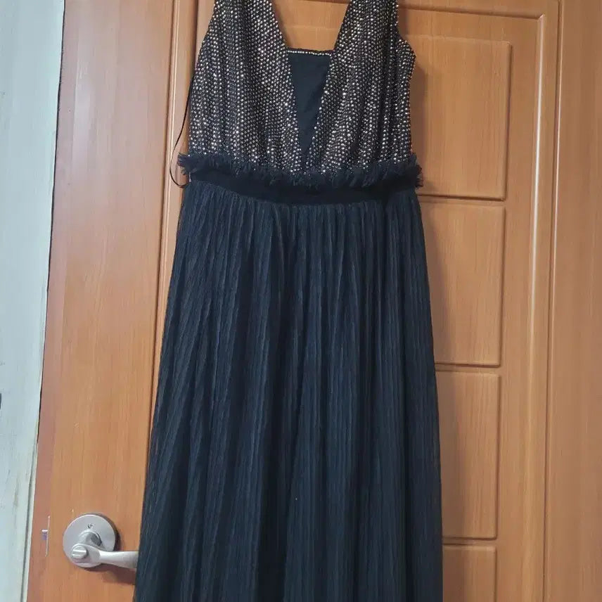 [BUNJANG] Black Embellished Performance Dress / 블랙 연주 드레스