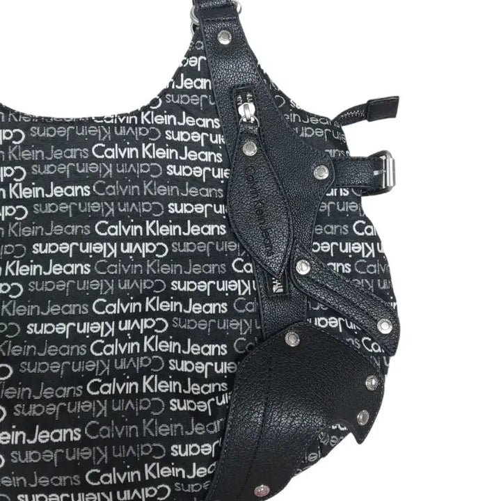 [BUNJANG] Calvin Klein 00s Y2K Hobo Shoulder Bag / 캘빈클라인 00s Y2K 호보백 숄더백 갸루 펑크