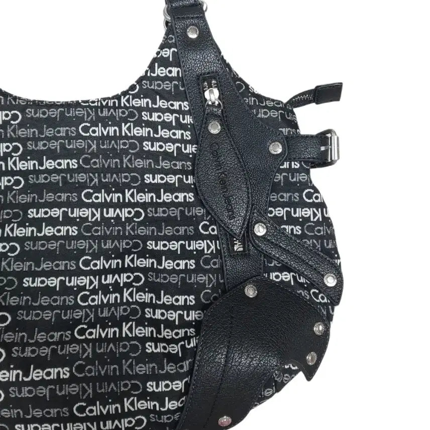 [BUNJANG] Calvin Klein 00s Y2K Hobo Shoulder Bag / 캘빈클라인 00s Y2K 호보백 숄더백 갸루 펑크