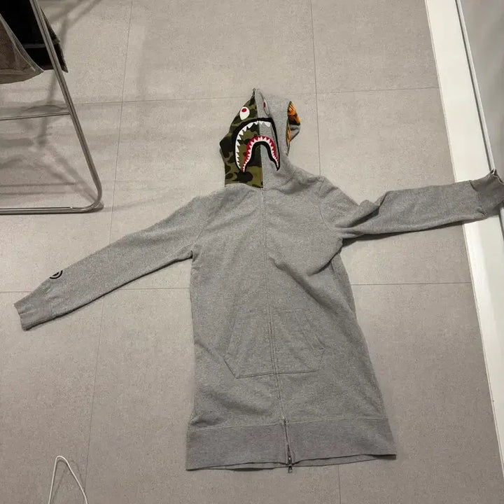 [BUNJANG] BAPE Long Shark Hoodie Gray Camo / 베이프 롱 샤크 후드집업 회색 카모
