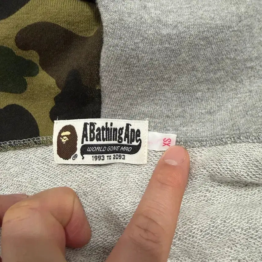 [BUNJANG] BAPE Long Shark Hoodie Gray Camo / 베이프 롱 샤크 후드집업 회색 카모