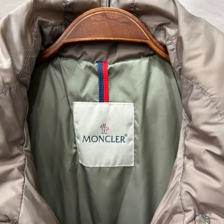 [SOLD OUT] 몽클레어 여성 핑크베이지 패딩0사이즈(정품)