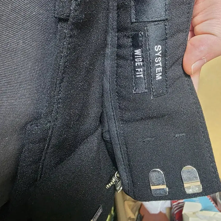 [BUNJANG] System Homme Wide Crop Fleece Slacks / 시스템옴므 와이드크롭기모슬랙스 78