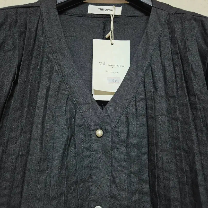 [SOLD OUT] (새상품) 면100 핀턱 브이넥 퍼프 원피스