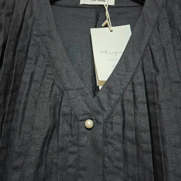 [SOLD OUT] (새상품) 면100 핀턱 브이넥 퍼프 원피스