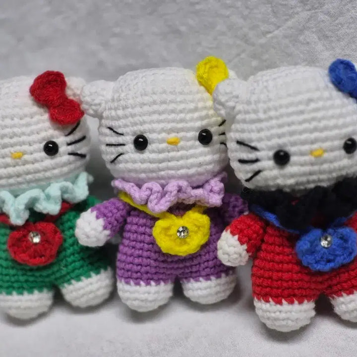 [BUNJANG] Handmade Crochet Kitty Keychain / 귀염뽀짝 핸드메이드 뜨개 키티 키링