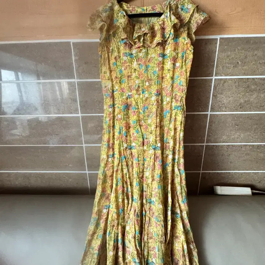 [BUNJANG] Yellow Floral Long Dress / 옐로우 꽃무늬 롱 원피스