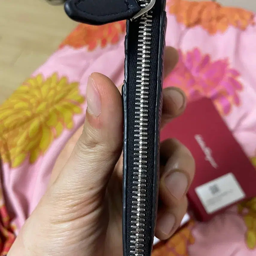 [BUNJANG] Ferragamo Zipper Card Wallet / 페라가모 지퍼 카드 지갑