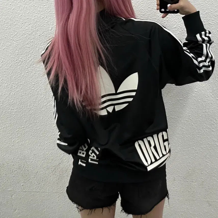 [BUNJANG] Adidas Multi Printing Logo Black Track Top (Size 95) / 아디다스 멀티 프린팅로고 화이트라인 블랙 트랙탑 95
