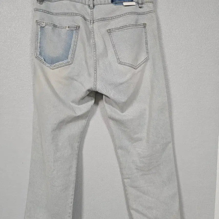 [SOLD OUT] 시스템옴므 연청 앳지 청바지 34