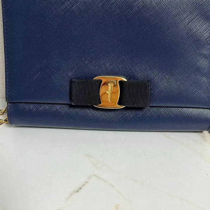 [BUNJANG] Ferragamo Ginny Mini Chain Crossbody Bag / 페라가모 지니백 미니 체인 스크로스백