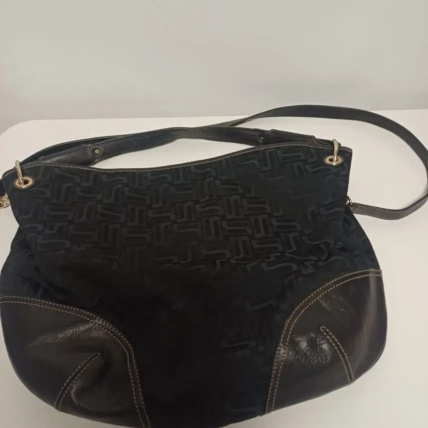 [BUNJANG] DAKS DD Logo Jacquard Hobo Bag / DAKS 닥스 클래식 DD로고 자카드 호보백 (DC2H 0F953)
