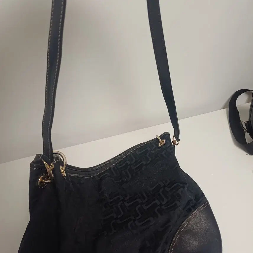 [BUNJANG] DAKS DD Logo Jacquard Hobo Bag / DAKS 닥스 클래식 DD로고 자카드 호보백 (DC2H 0F953)