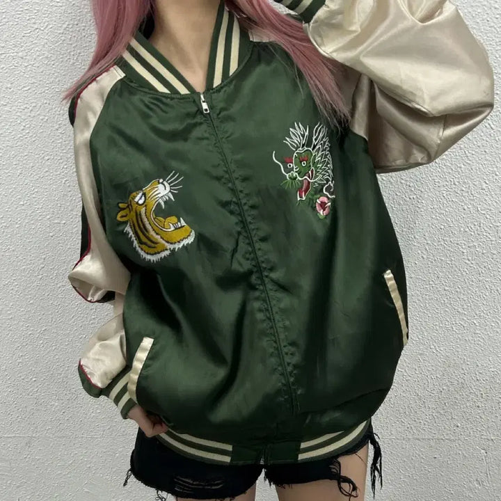 [BUNJANG] Japan Tiger Embroidery Khaki Souvenir Jacket 4L / 재팬 타이거 자수 카키 스카쟌 4L
