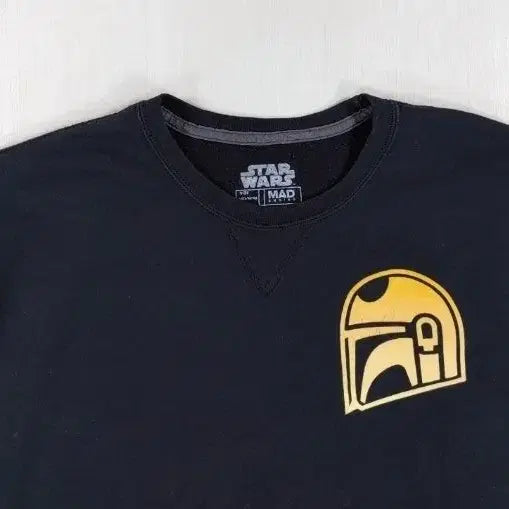 [BUNJANG] Mad Engine The Mandalorian Sweatshirt M / 만달로리안 스웻셔츠 M