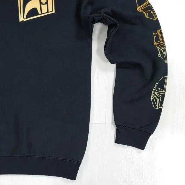 [BUNJANG] Mad Engine The Mandalorian Sweatshirt M / 만달로리안 스웻셔츠 M