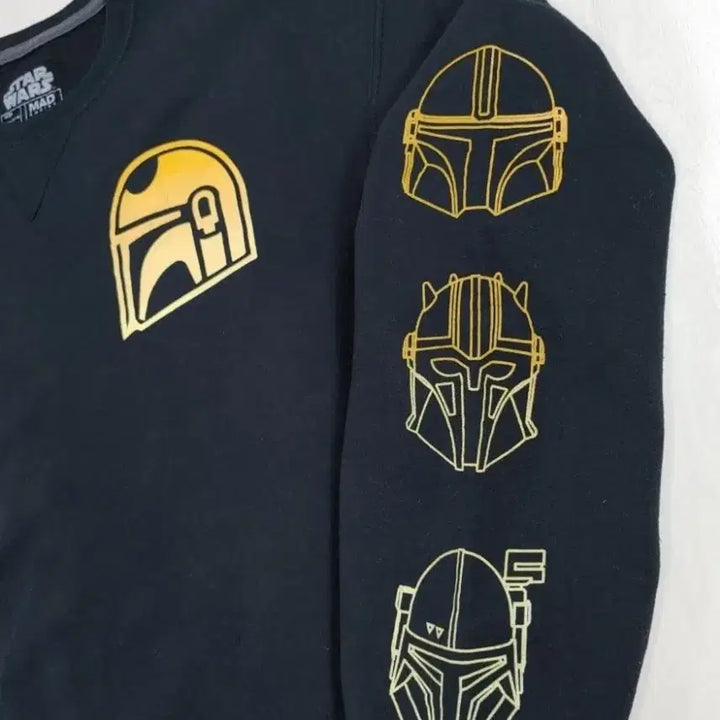 [BUNJANG] Mad Engine The Mandalorian Sweatshirt M / 만달로리안 스웻셔츠 M