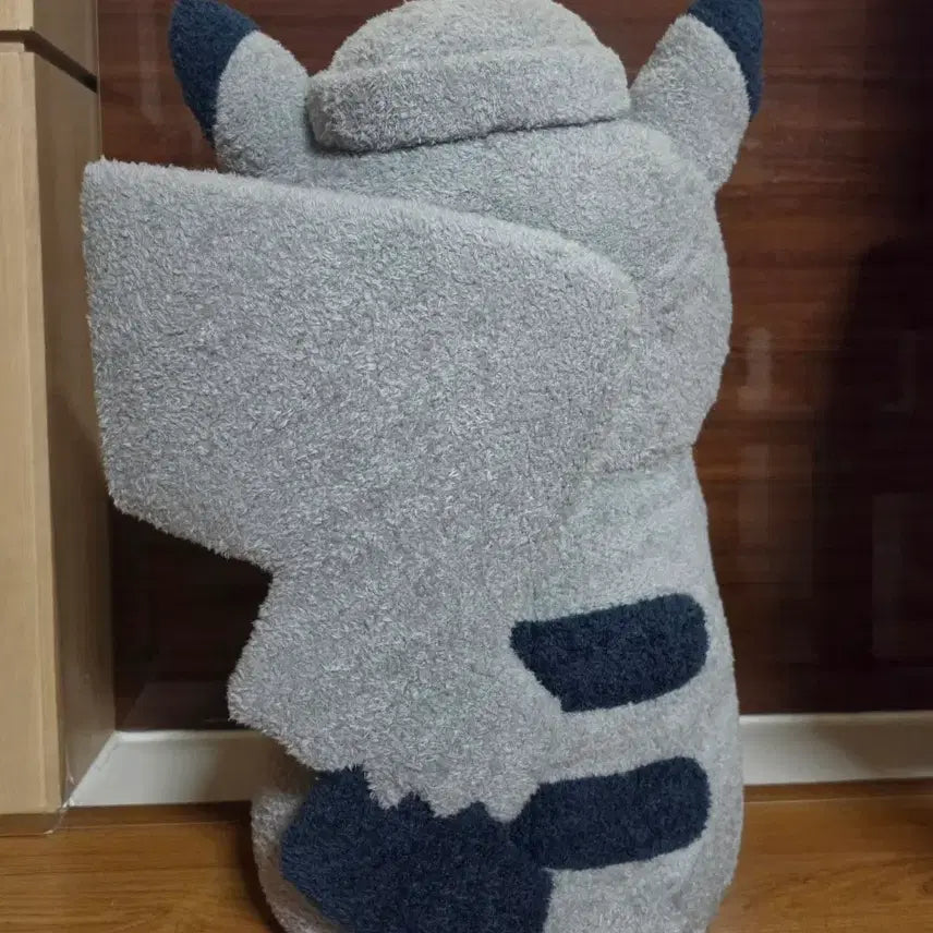 [BUNJANG] Pokemon Jeju Dolhareubang Pikachu Plush Doll / 제주 돌하르방 피카츄 초대형 인형