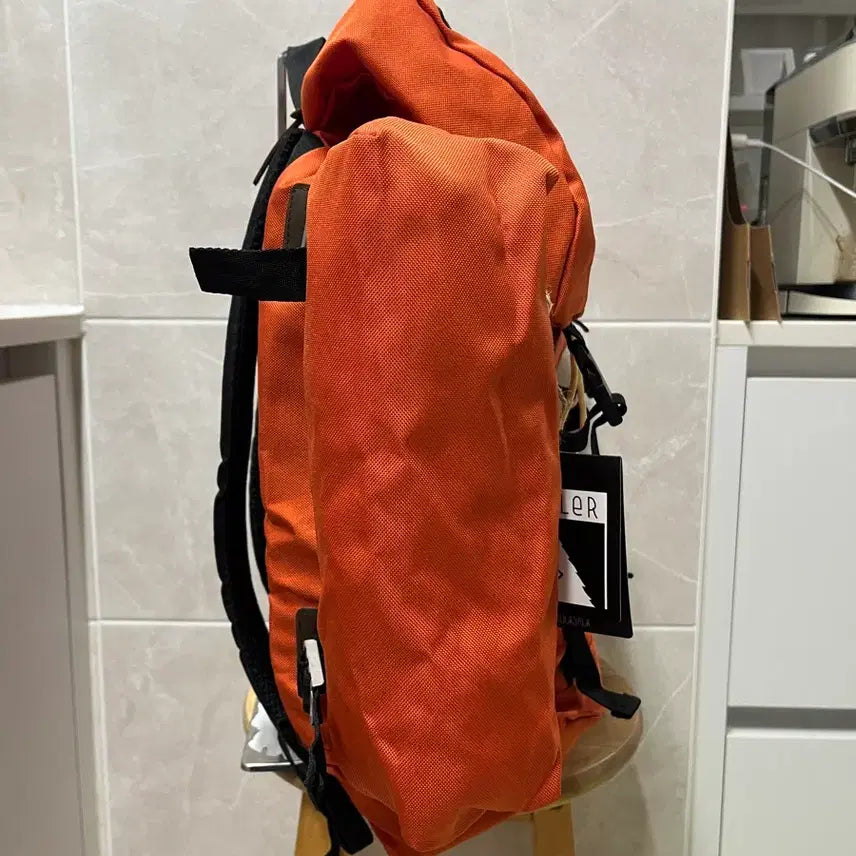 [BUNJANG] Poler Stuff Classic Rucksack (Orange) / (땡처리)폴러스터프 클래식 럭색(오렌지)