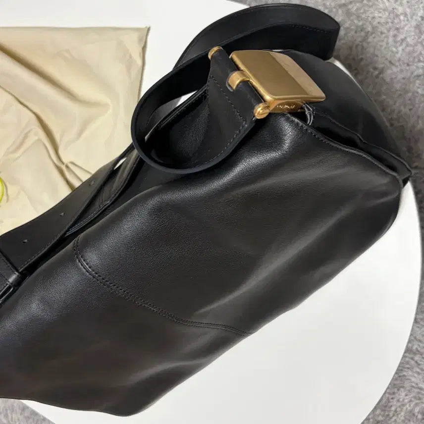[BUNJANG] Couronne Shoulder Bag / [L] 쿠론 숄더백 / 크로스백