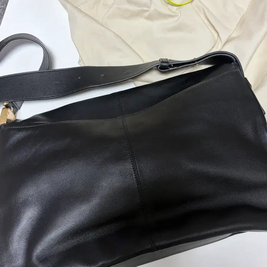 [BUNJANG] Couronne Shoulder Bag / [L] 쿠론 숄더백 / 크로스백