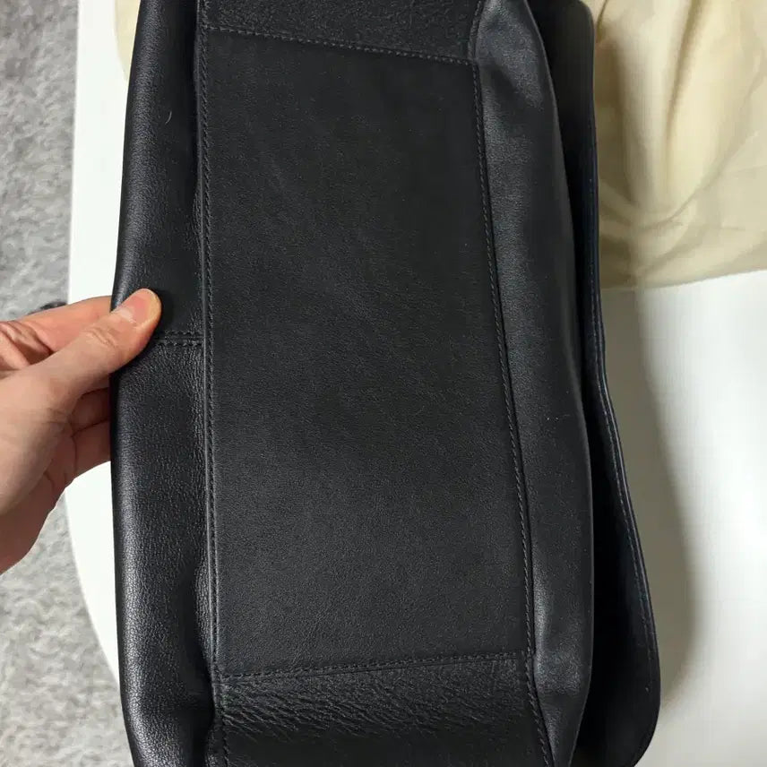 [BUNJANG] Couronne Shoulder Bag / [L] 쿠론 숄더백 / 크로스백