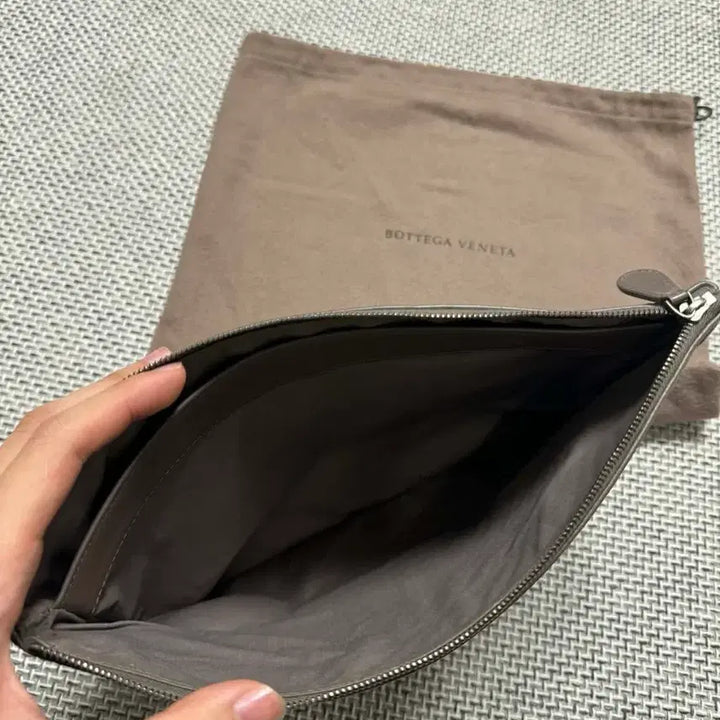 [SOLD OUT] 보테가베네타 인트레치아토 클러치