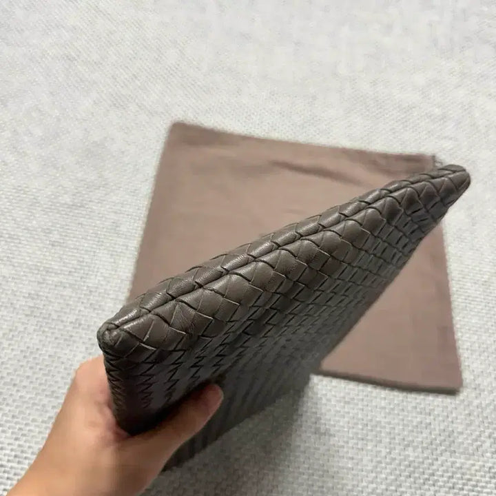 [SOLD OUT] 보테가베네타 인트레치아토 클러치