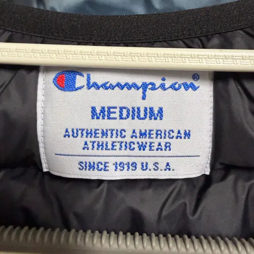 [BUNJANG] Champion Lightweight Padded Vest Black M / 챔피온 경량 패딩 조끼 블랙 M
