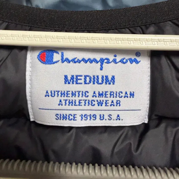 [BUNJANG] Champion Lightweight Padded Vest Black M / 챔피온 경량 패딩 조끼 블랙 M