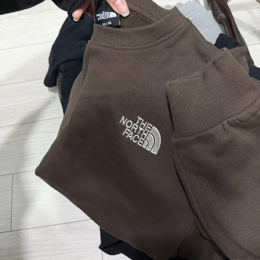 [BUNJANG] The North Face Brown Crewneck Sweatshirt / 노스페이스 브라운 맨투맨 85 스킴스깔