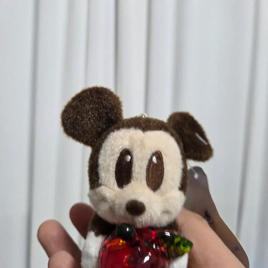 [BUNJANG] Mickey Mouse Vintage Toy Apple Keychain / 캐릭터 굿즈 고전 만화 인형 피규어 빈티지 토이 미키마우스 사과 키링