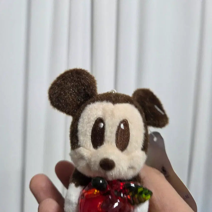 [BUNJANG] Mickey Mouse Vintage Toy Apple Keychain / 캐릭터 굿즈 고전 만화 인형 피규어 빈티지 토이 미키마우스 사과 키링