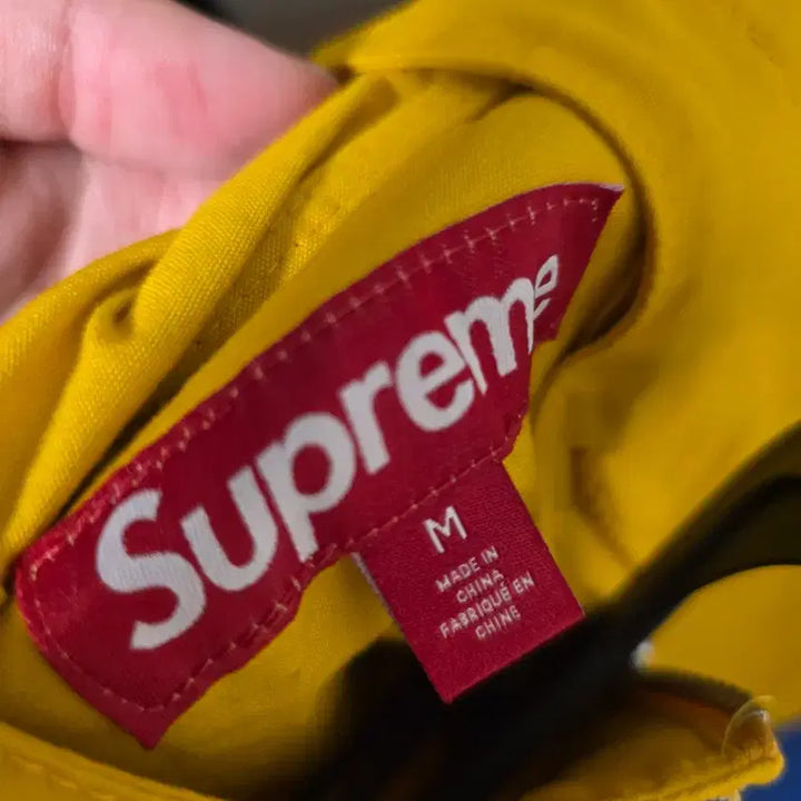 [BUNJANG] Supreme Yellow Anorak Hoodie M Size / 슈프림 옐로우 아노락 후드티 m사이즈
