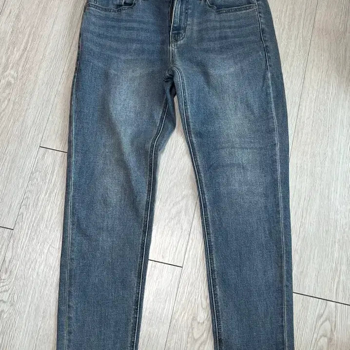 [BUNJANG] Musinsa Standard Light Indigo Denim Jeans (31) / 무신사 스탠다드 라이트 인디고 데님 (31)