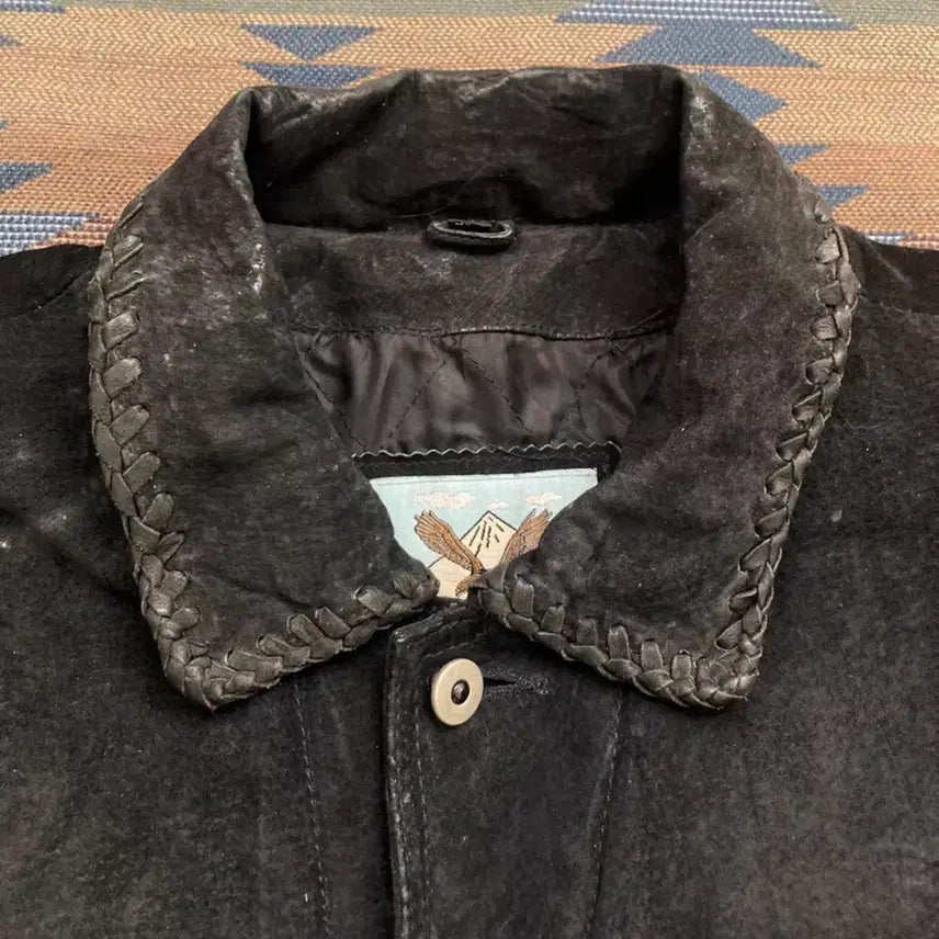 [BUNJANG] Vintage Indian Tassel &amp; Embroidery Black Suede Jacket / 빈티지 인디언 태슬 &amp; 자수 블랙 스웨이드 자켓