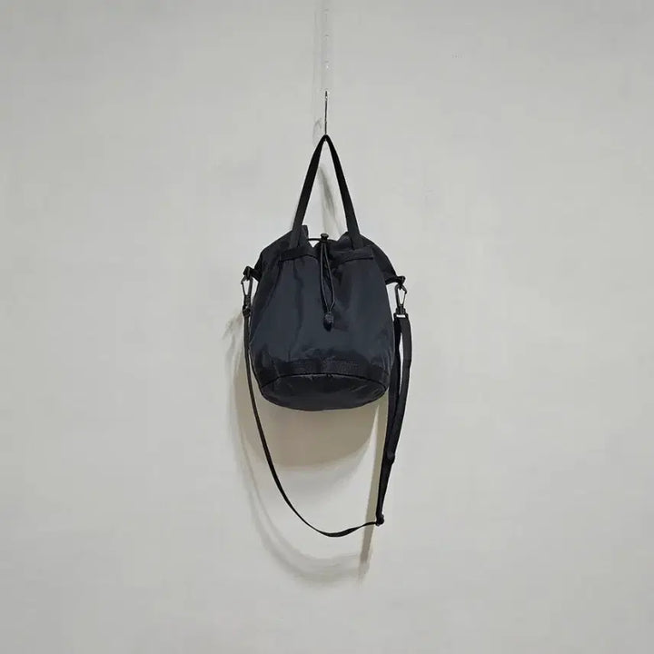 [BUNJANG] Uniqlo U Bucket Bag Medium / 유니클로u 버킷백 미디엄