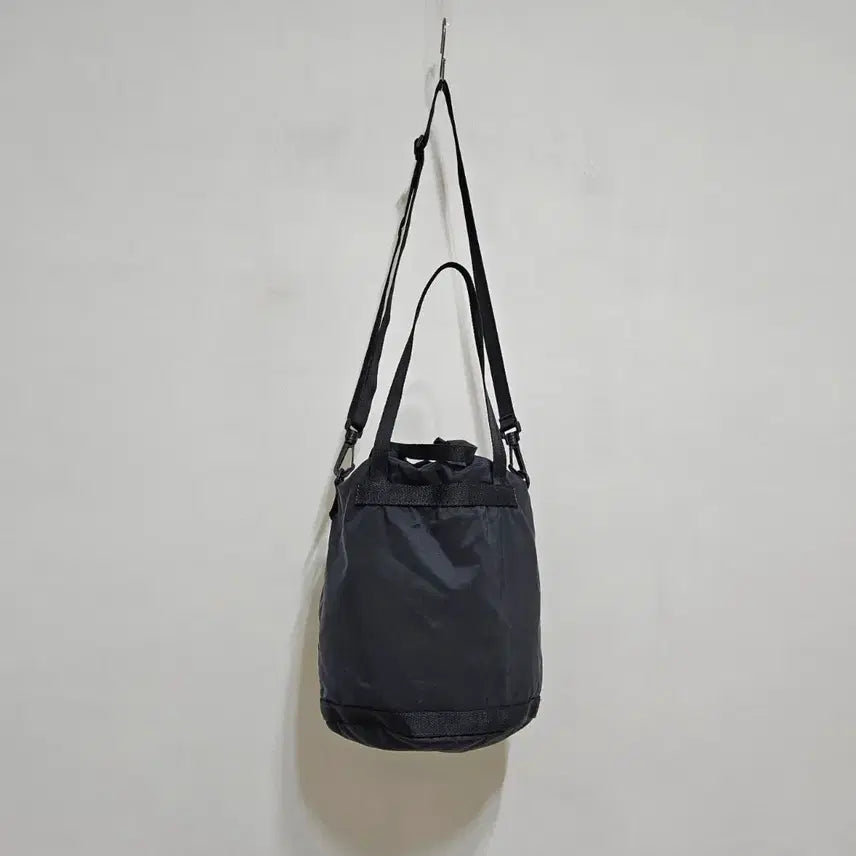 [BUNJANG] Uniqlo U Bucket Bag Medium / 유니클로u 버킷백 미디엄