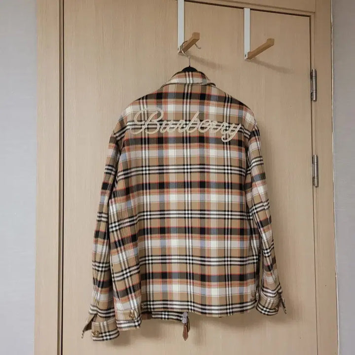 [BUNJANG] Burberry Embroidered B Motif Check Harrington Jacket / 버버리 엠브로이더리B 모티프체크 해링턴 자켓 48