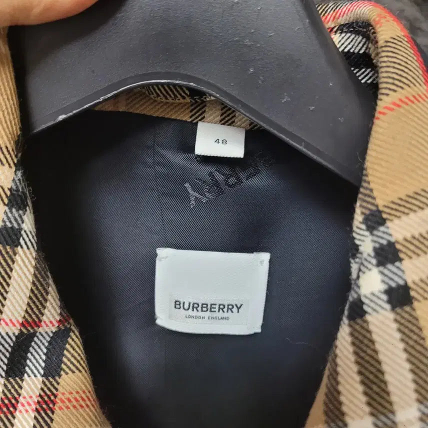 [BUNJANG] Burberry Embroidered B Motif Check Harrington Jacket / 버버리 엠브로이더리B 모티프체크 해링턴 자켓 48