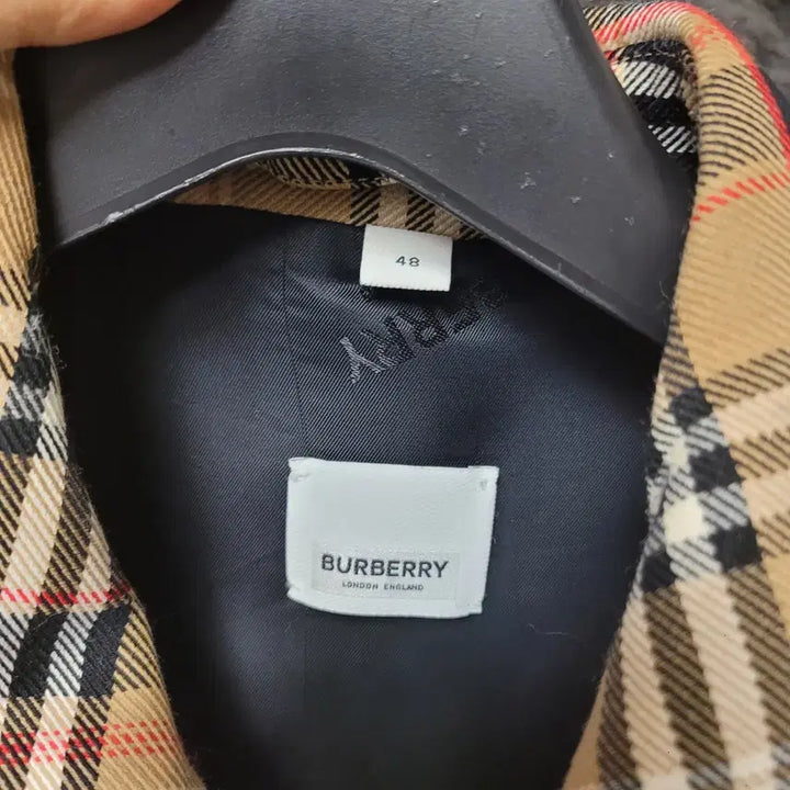 [BUNJANG] Burberry Embroidered B Motif Check Harrington Jacket / 버버리 엠브로이더리B 모티프체크 해링턴 자켓 48