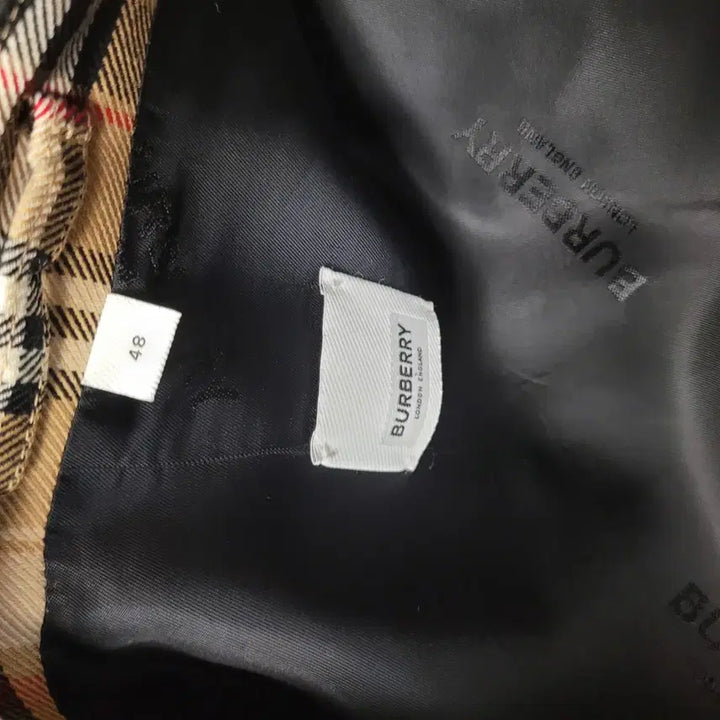 [BUNJANG] Burberry Embroidered B Motif Check Harrington Jacket / 버버리 엠브로이더리B 모티프체크 해링턴 자켓 48