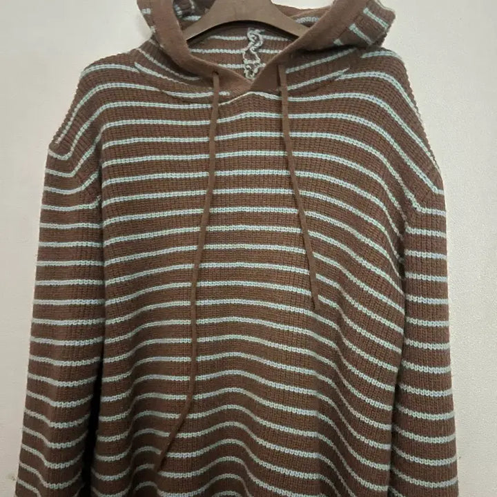 [BUNJANG] Keila Sprite Striped Hooded Knit / 반택 케일라 스프라이트 후드 니트