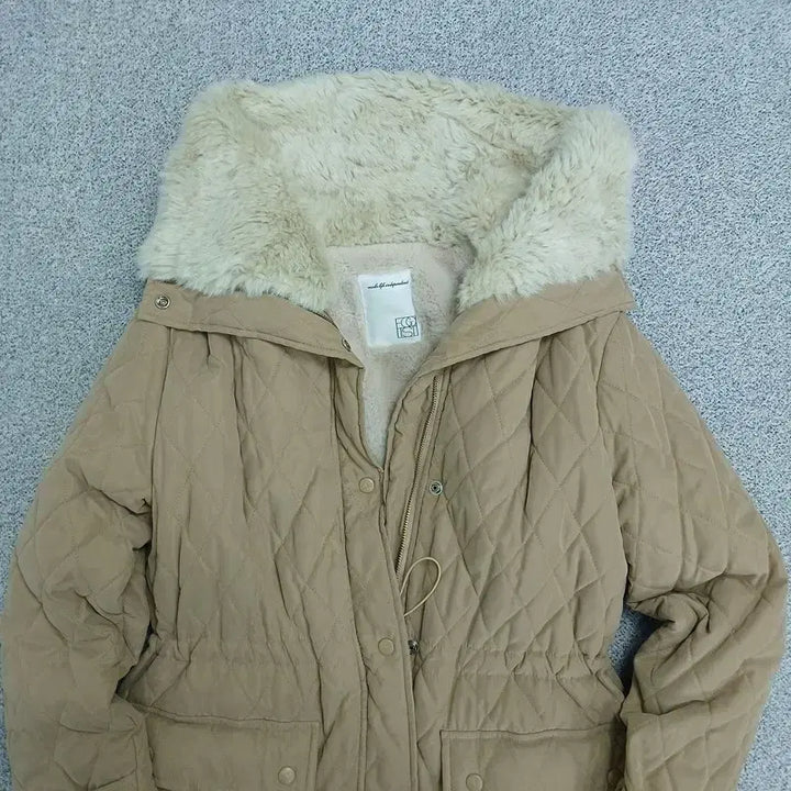 [BUNJANG] Egoist Quilted Jumper / [FREE] 에고이스트 퀄팅 점퍼
