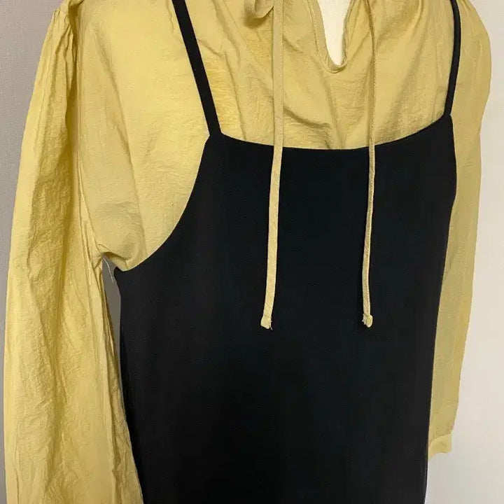 [BUNJANG] Oversized Shirred Back Ribbon Blouse / (공장재고정리/샘플상품)오버핏 셔링 뒷리본 블라우스