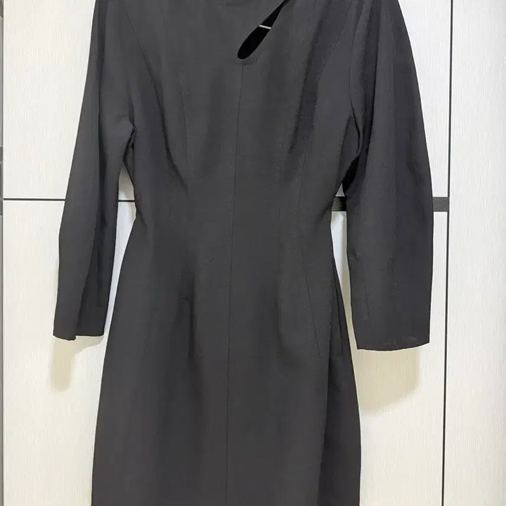 [BUNJANG] Haebyehaekim Cutout Dress (S) / 해바이해킴 원피스